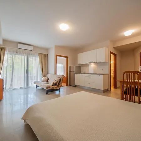 Vukic Apartman Vrsi