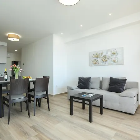 Vukic Apartman Vrsi