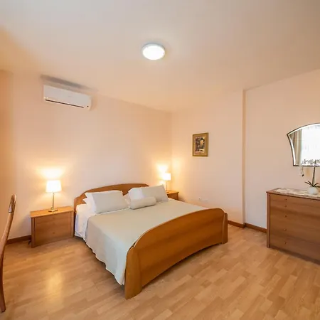 Apartman Vukic Vrsi