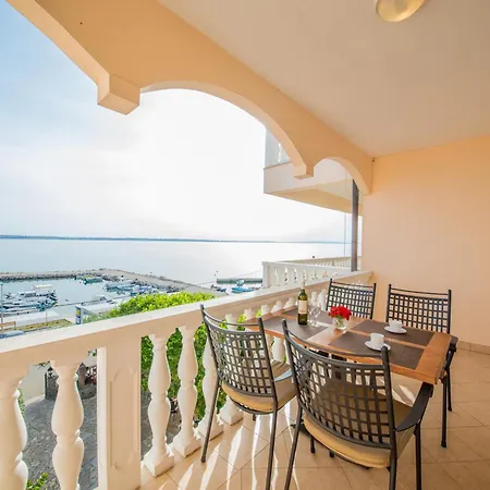 Vukic Apartman Vrsi
